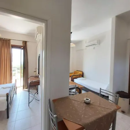Domaine Papakonstantis Apartment