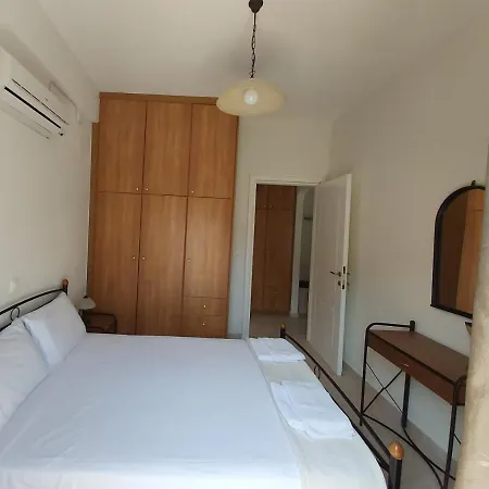 Domaine Papakonstantis To Let * Skoutárion