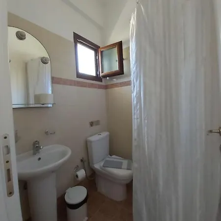 Domaine Papakonstantis To Let Apartment *