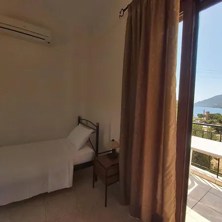 Domaine Papakonstantis To Let * Skoutárion