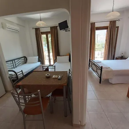 Domaine Papakonstantis To Let Daire Skoutárion