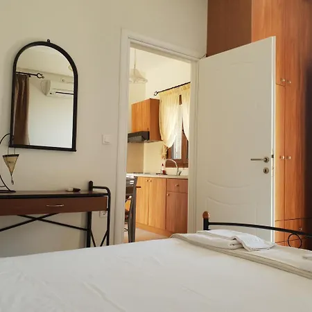 Domaine Papakonstantis To Let Apartment Skoutárion