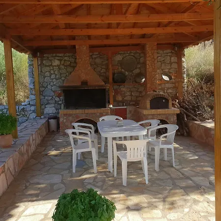 Domaine Papakonstantis To Let Διαμέρισμα *