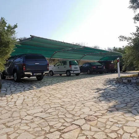 Domaine Papakonstantis To Let Skoutárion