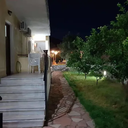 Domaine Papakonstantis To Let Σκουτάρι