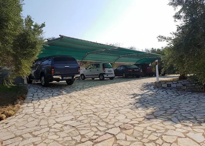 Domaine Papakonstantis To Let Skoutárion