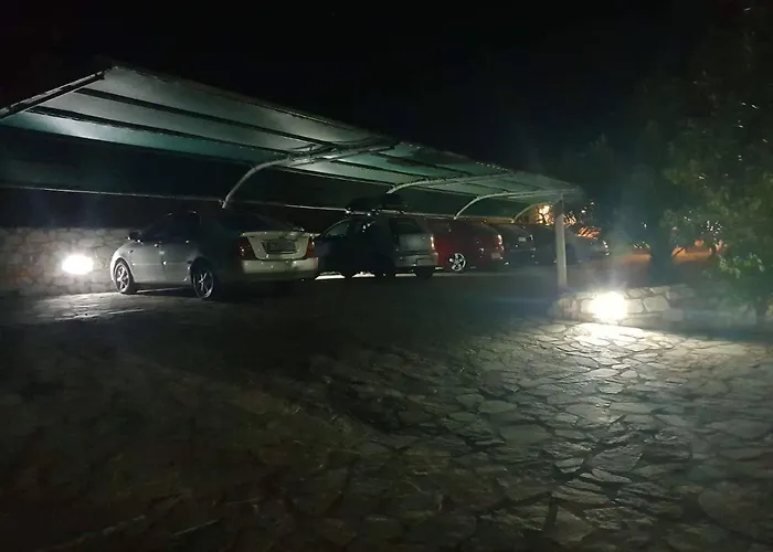 Domaine Papakonstantis To Let Σκουτάρι